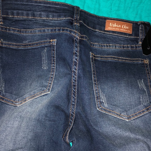 Never worn Distressed jeans - Picture 3 of 3